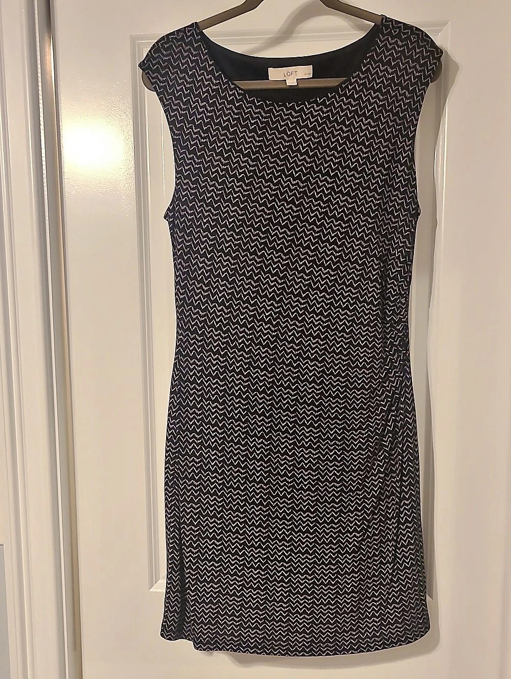 LOFT Geometric Mini Dress in Black & Beige Size PL Like New